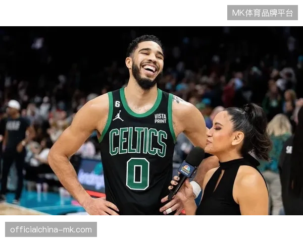 塔图姆凭借全面的数据连续第四年入选NBA最佳阵容第一队，展现顶级锋线球员价值